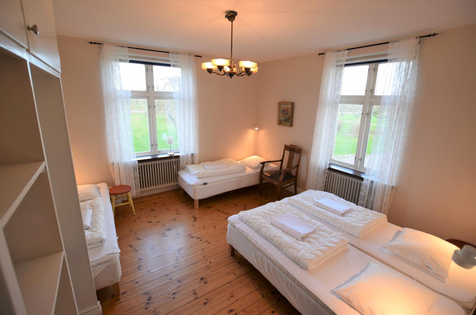 Blaesinge Gard Kullabygden Hostel Jonstorp Room photo